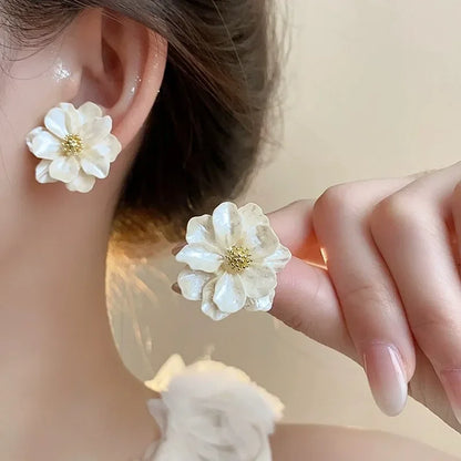 Blue Flower Stud Earrings – Elegant Floral Crystal Earrings for Women Vintage Jewelry