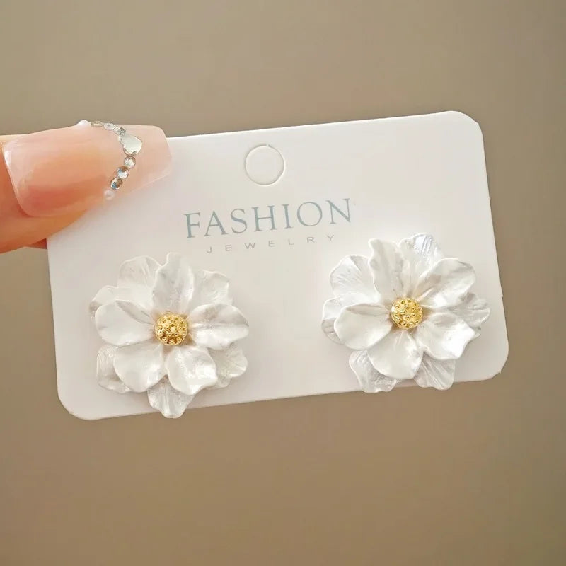 Blue Flower Stud Earrings – Elegant Floral Crystal Earrings for Women Vintage Jewelry