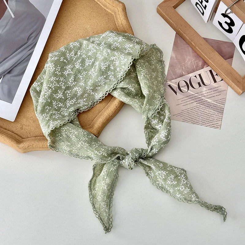 Retro Lace Scarf Sweet Flower Triangle Hair Scarf for Women Hair Band Thin Vintage Kerchief Bohe Flower Ribbon Travel Headwear ﻿
