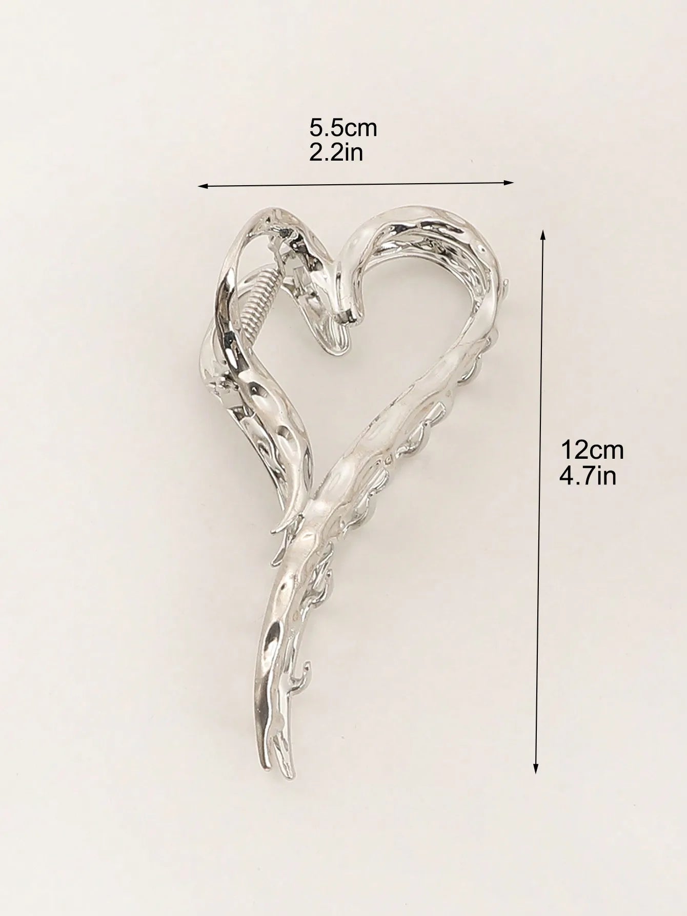 Silver Heart Hair Claw Clip – Minimalist Metal Heart Jaw Clip for Women Trendy Hair Accessory