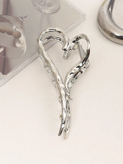 Silver Heart Hair Claw Clip – Minimalist Metal Heart Jaw Clip for Women Trendy Hair Accessory