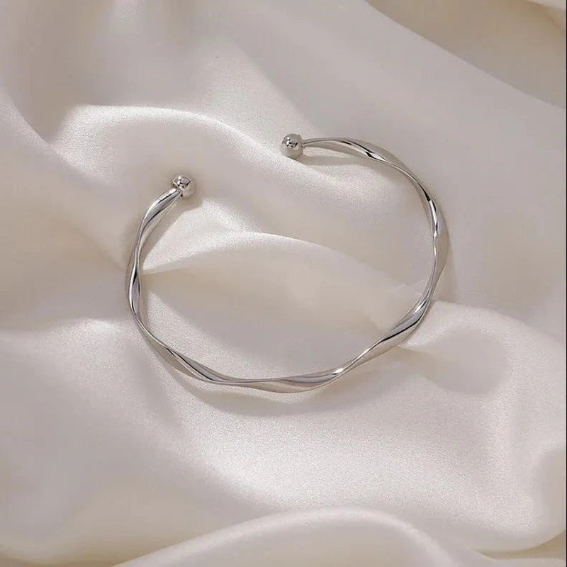 Minimalist Silver Open Bangle Bracelet – Simple Everyday Cuff