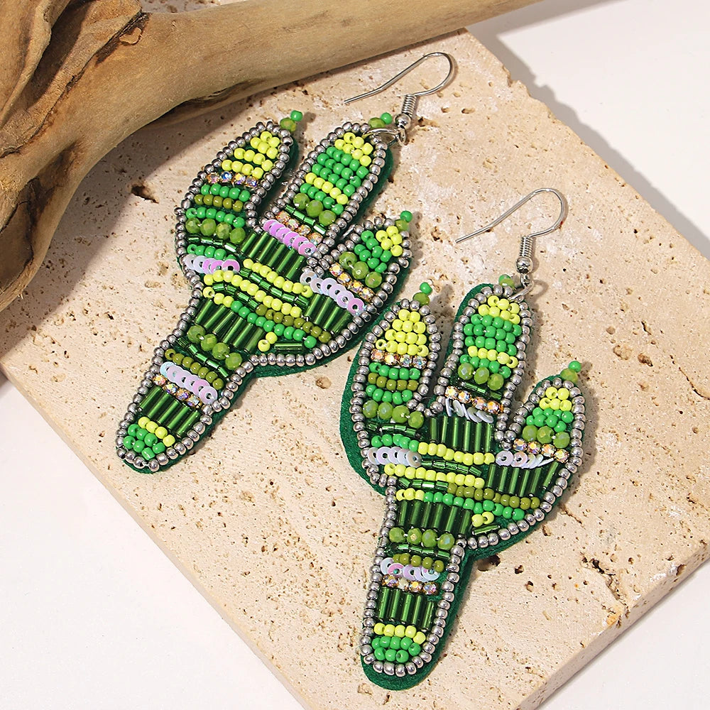 Boho Beach Statement Earrings – Handmade Beaded Starfish Seahorse Shell Drop Earrings for Women