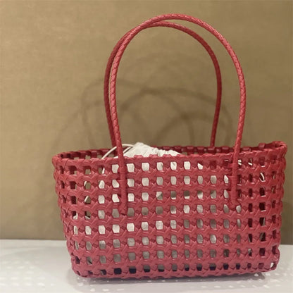 Woven Plastic Tote Bag – Retro Grid Shoulder Handbag for Women Summer Beach Style