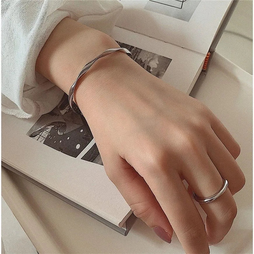 Minimalist Silver Open Bangle Bracelet – Simple Everyday Cuff