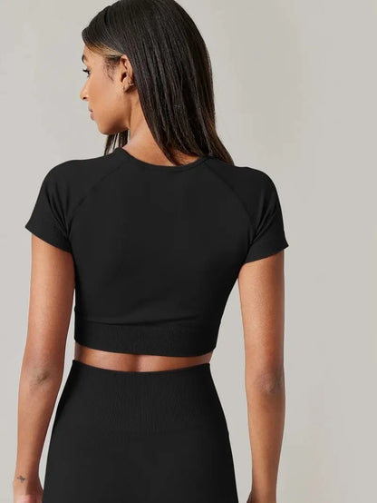 Women’s Cropped Athletic T-Shirt – Slim Fit Short Sleeve Workout Top for Gym & Yoga