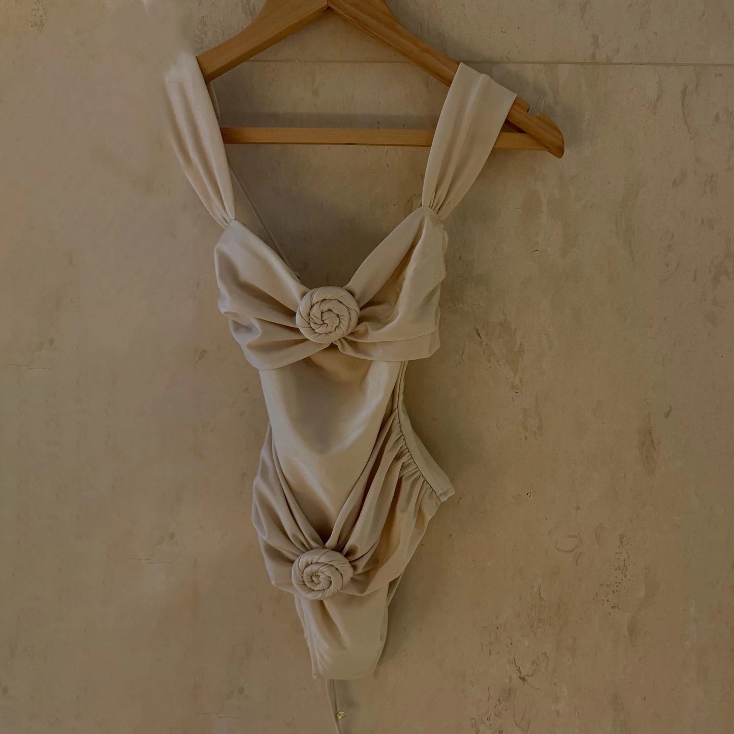 2026 White Flower One Piece Swimsuit Women Deep V Push Up Bandeau Beachwear