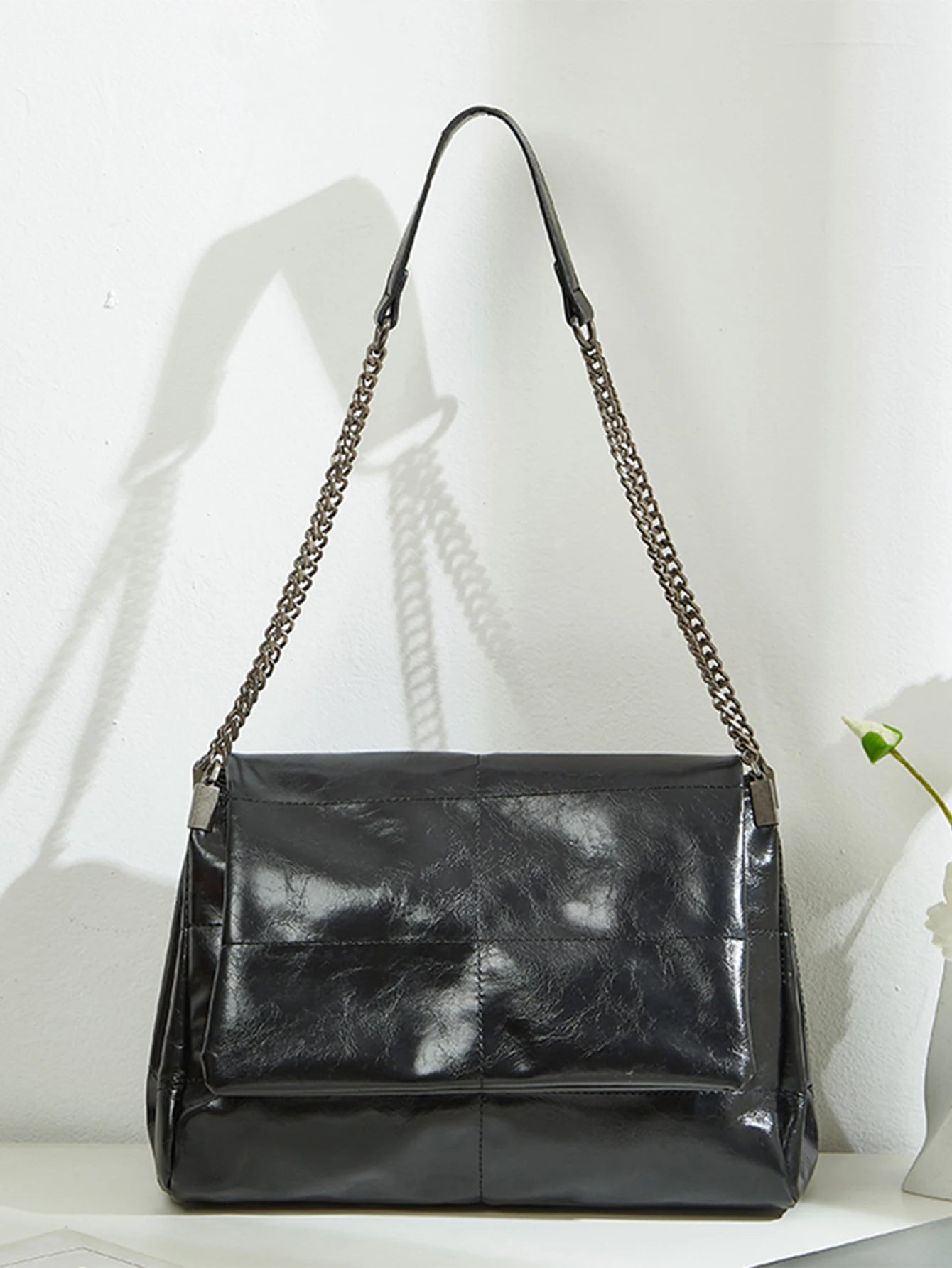 Vintage Black Chain Shoulder Bag – Retro Leather Tote Handbag for Women