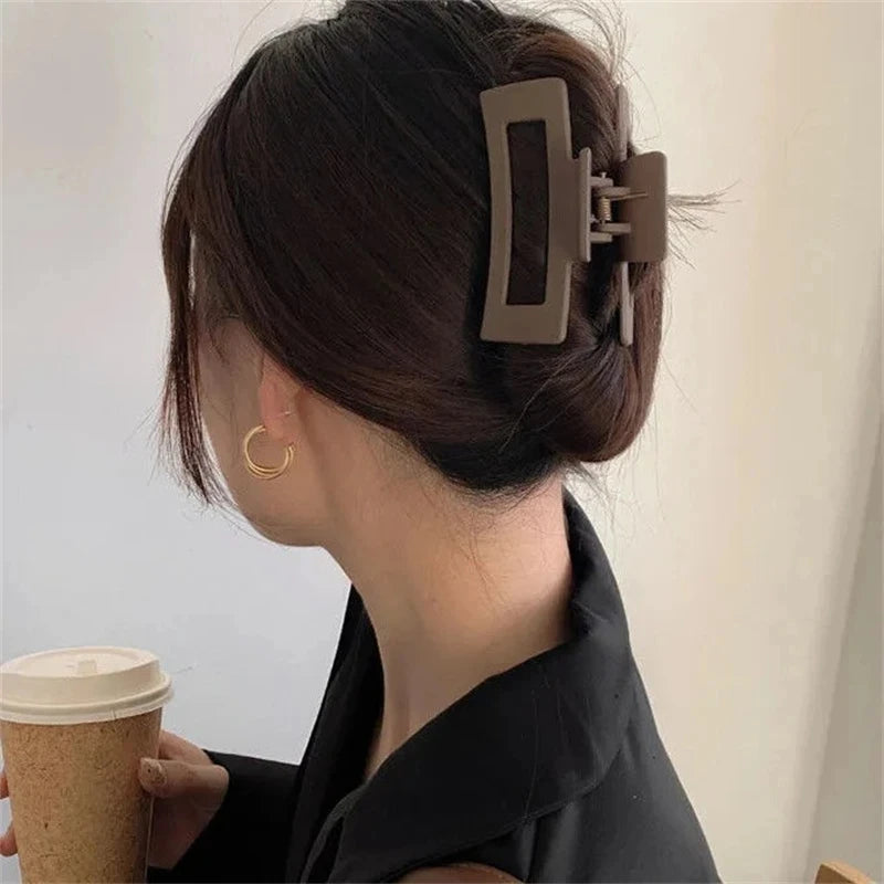 Minimalist Matte Hair Claw Clip – Large Geometric Hair Clip for Women Korean Style Hair Accessories