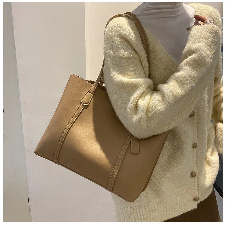 Minimalist Leather Tote Bag – Large Capacity Shoulder Handbag for Women