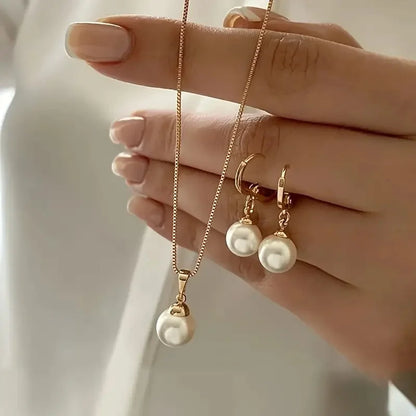 Pearl Necklace & Earrings Set – Elegant Gold Pearl Jewelry Set for Women