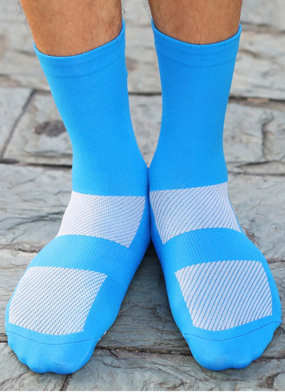 Anti Slip Grip Sports Socks – Athletic Crew Socks for Soccer & Training
