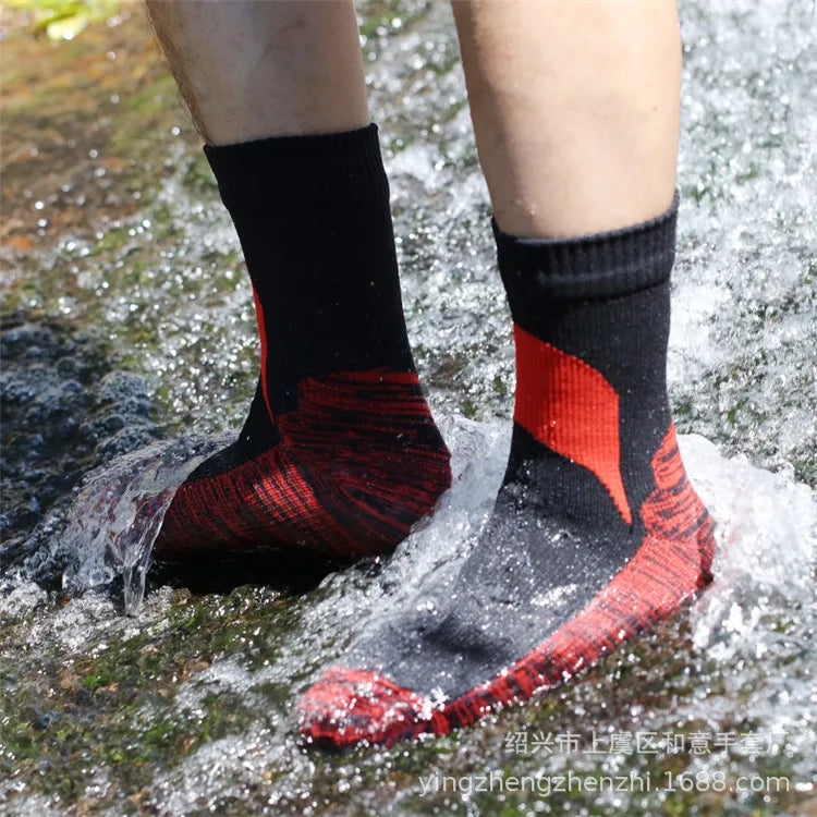Waterproof Outdoor Sports Socks – Quick Dry Breathable Hiking Crew Socks