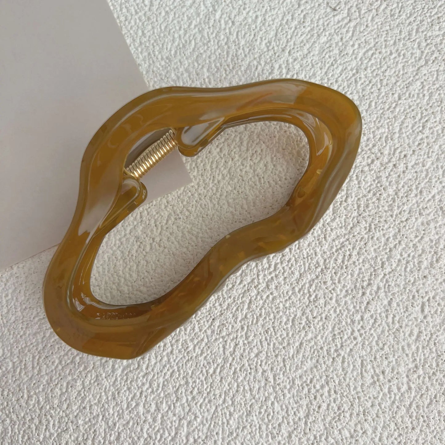 Abstract Acrylic Hair Claw Clips – Minimalist Hollow Jaw Clips for Women Trendy Hair Accessories