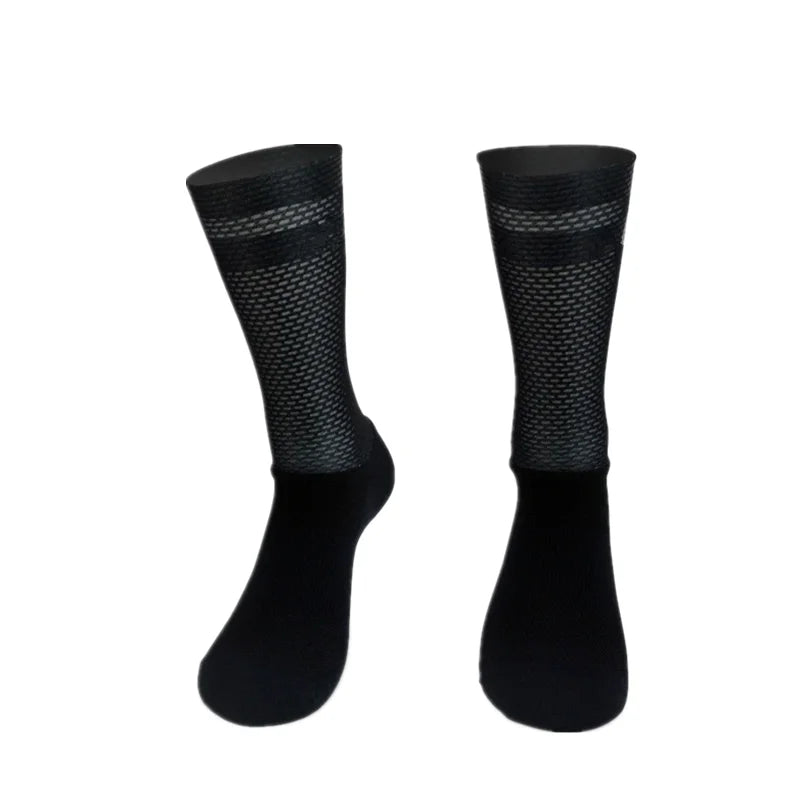 Breathable Mesh Cycling Socks – Lightweight Athletic Crew Sports Socks