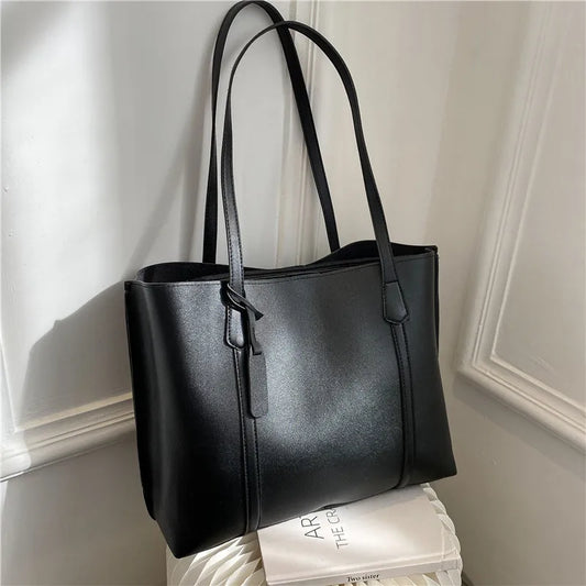 Minimalist Leather Tote Bag – Large Capacity Shoulder Handbag for Women
