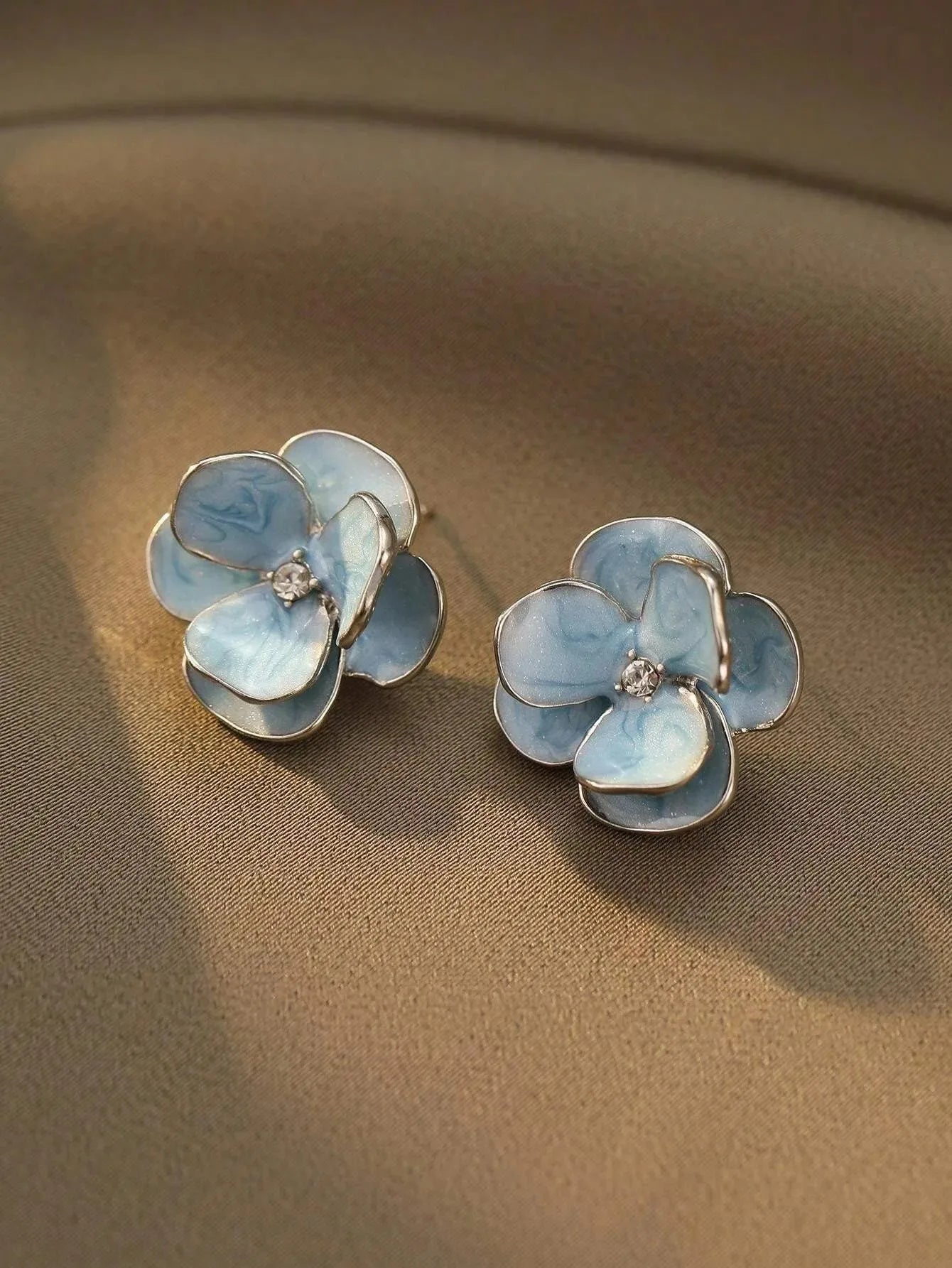 Blue Flower Stud Earrings – Elegant Floral Crystal Earrings for Women Vintage Jewelry