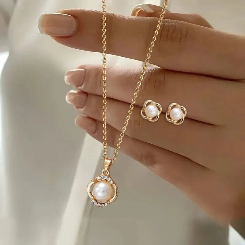 Pearl Necklace & Earrings Set – Elegant Gold Pearl Jewelry Set for Women