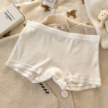 Cute Floral Lace Boyshort Panties – Soft Breathable Mid Waist Seamless Underwear for Women