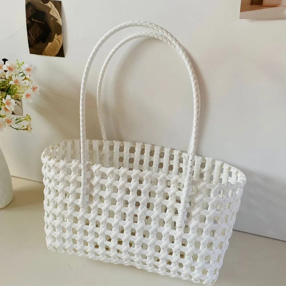 Woven Plastic Tote Bag – Retro Grid Shoulder Handbag for Women Summer Beach Style