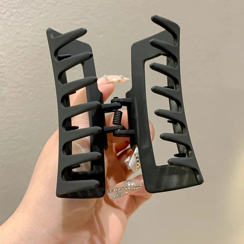 Minimalist Matte Hair Claw Clip – Large Geometric Hair Clip for Women Korean Style Hair Accessories