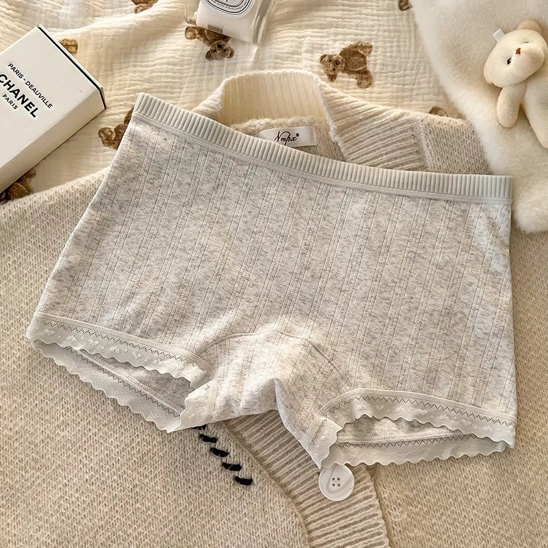 Cute Floral Lace Boyshort Panties – Soft Breathable Mid Waist Seamless Underwear for Women