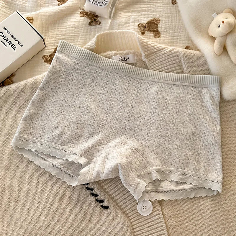 Cute Floral Lace Boyshort Panties – Soft Breathable Mid Waist Seamless Underwear for Women