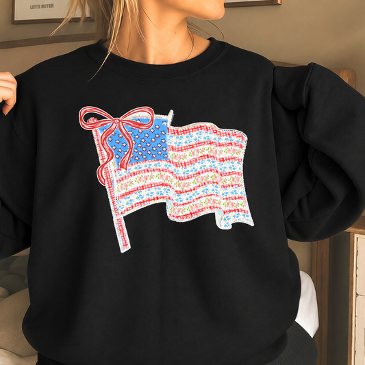 Patriotic American Flag Sweatshirt – Vintage USA Bow Graphic Oversized Crewneck for Women